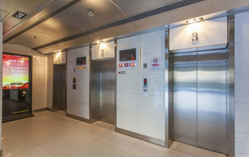 雨霖大厦电梯